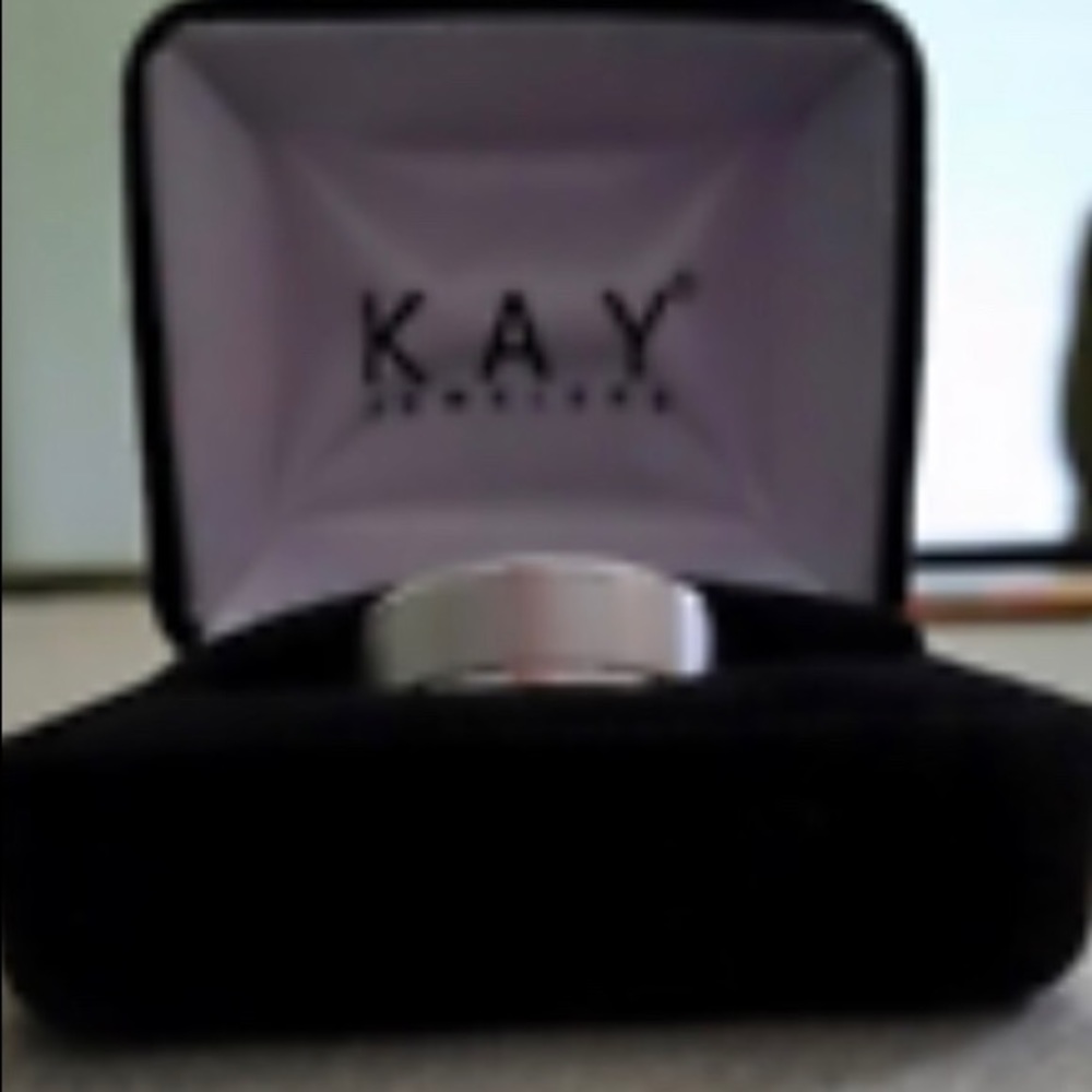 Men’s wedding band